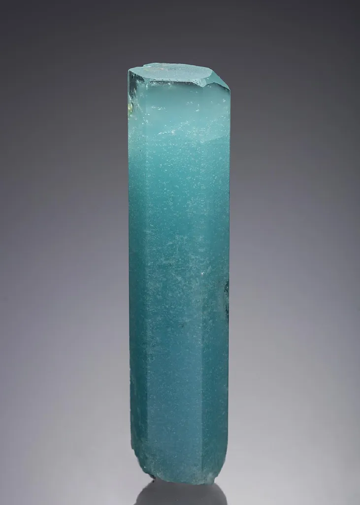 Beryl var. Aquamarine image