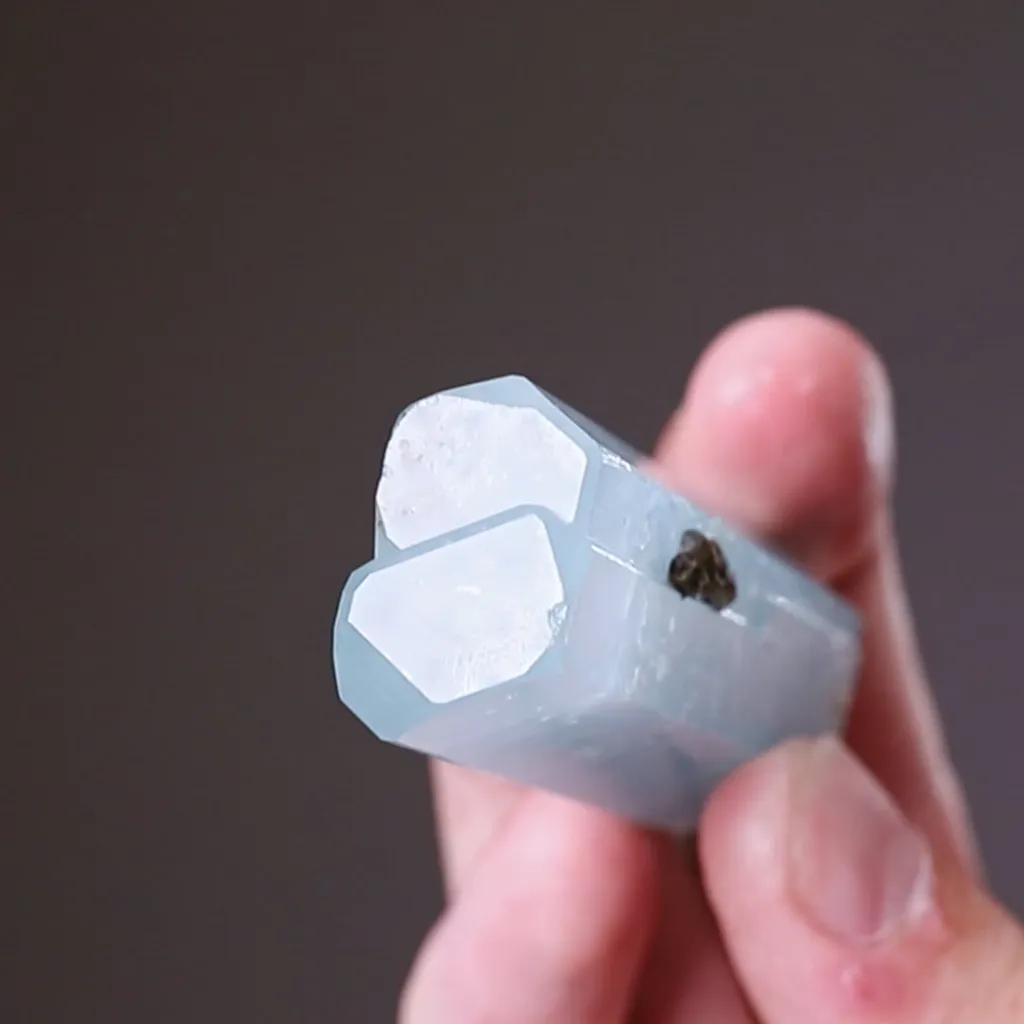 Beryl var. Aquamarine - image 2