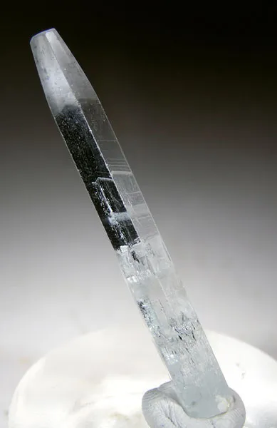 Beryl (Var: Aquamarine) image