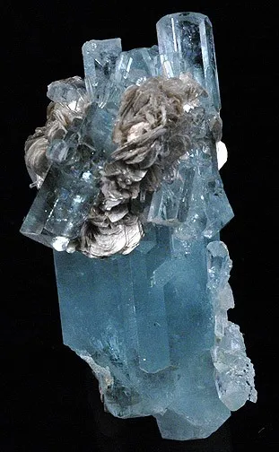 Beryl (Var: Aquamarine) image