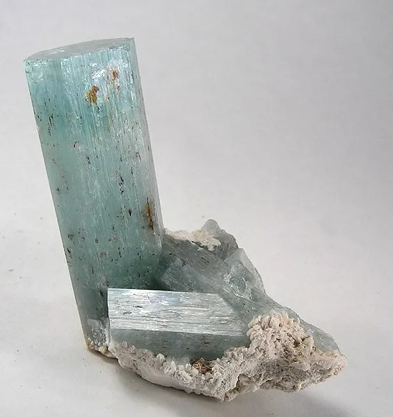 Beryl (Var: Aquamarine) image