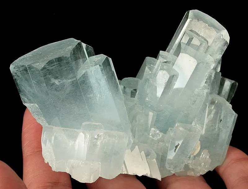Beryl (Var: Aquamarine) image