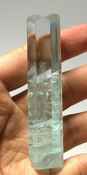 Beryl (Var: Aquamarine) image