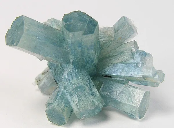 Beryl (Var: Aquamarine) image