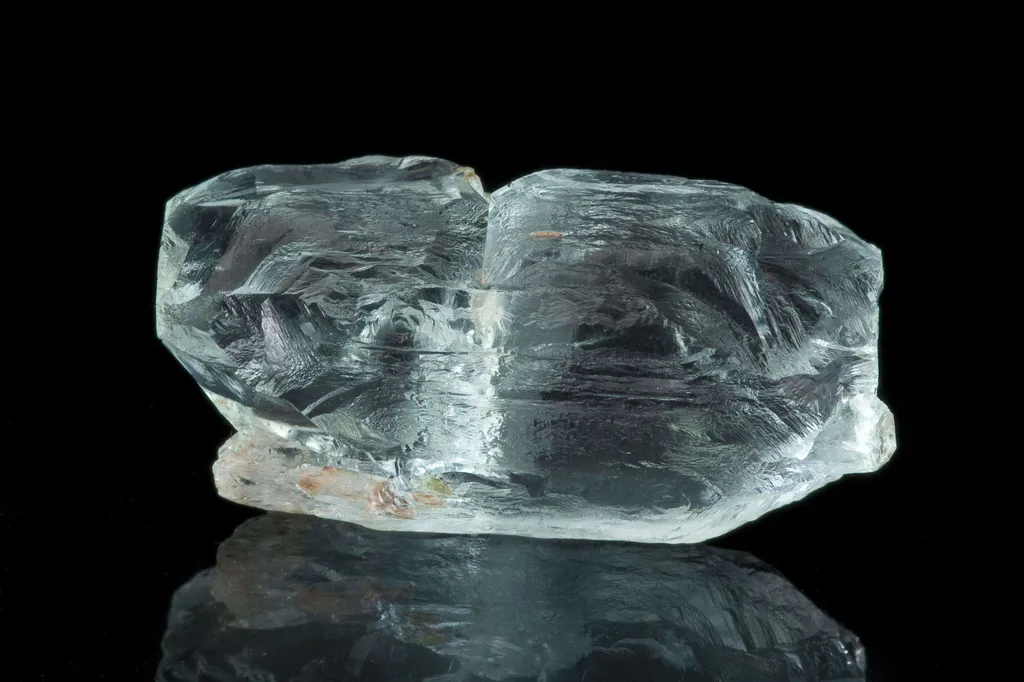 Beryl Var. Aquamarine - image 3