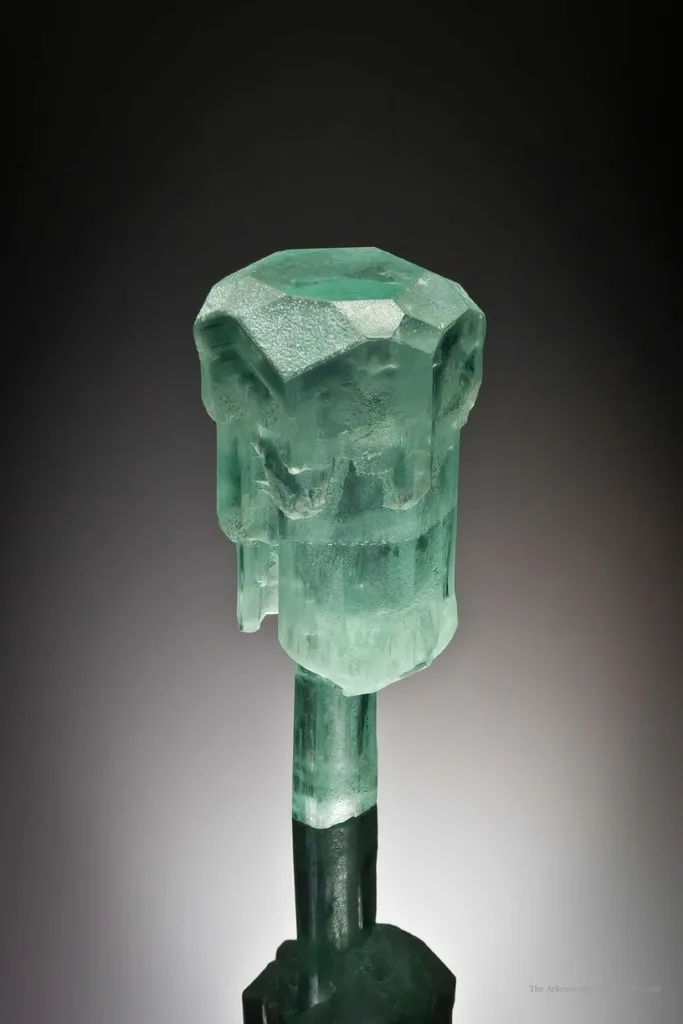 Beryl Var. Aquamarine - image 3