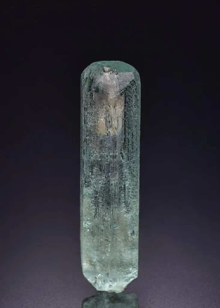Beryl var. Aquamarine image