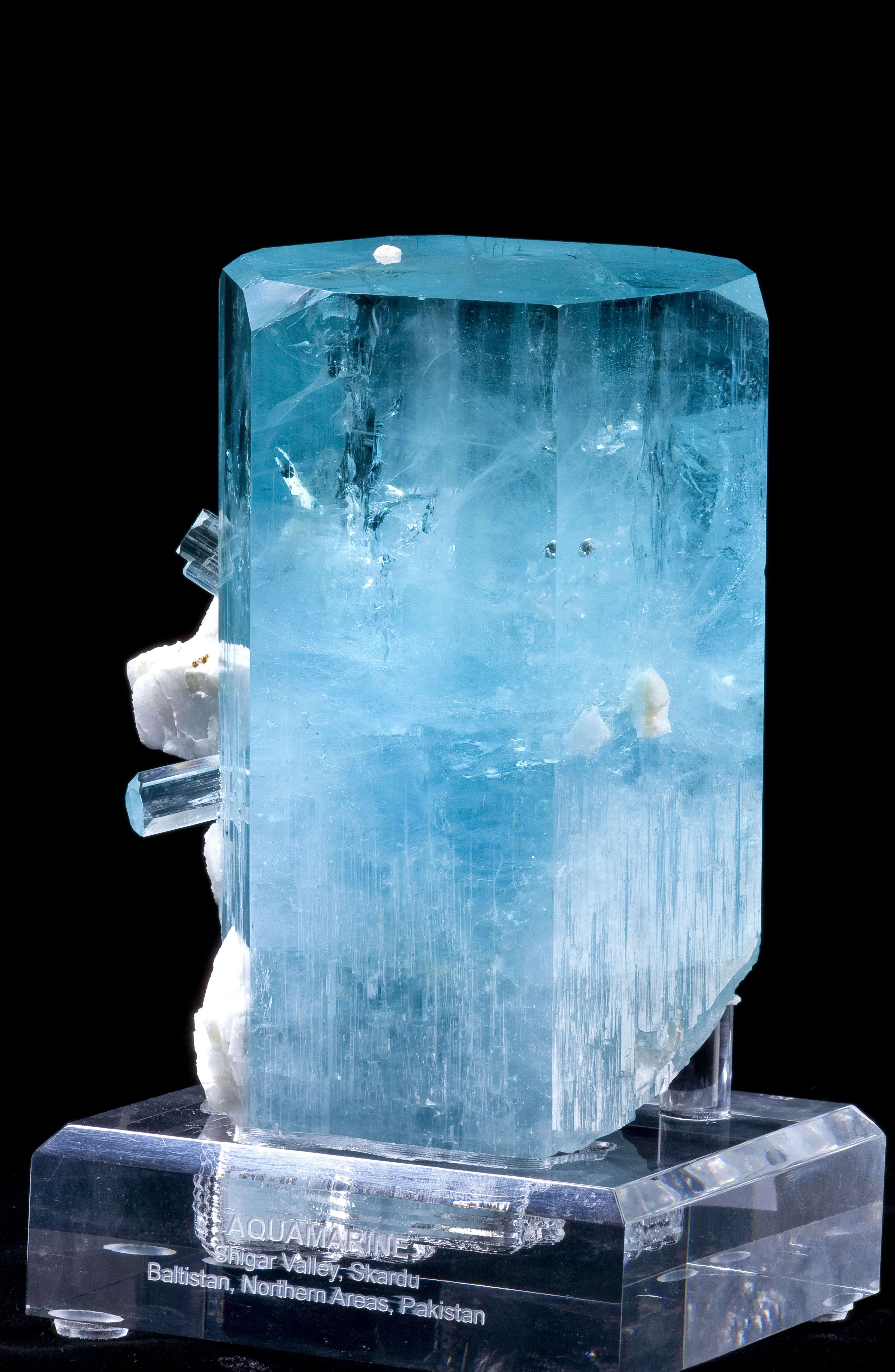 Beryl Var. Aquamarine - image 3