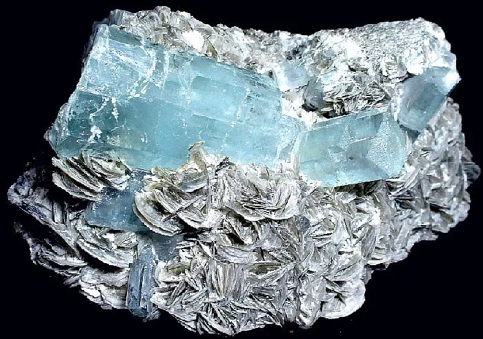 Beryl (Var: Aquamarine) image