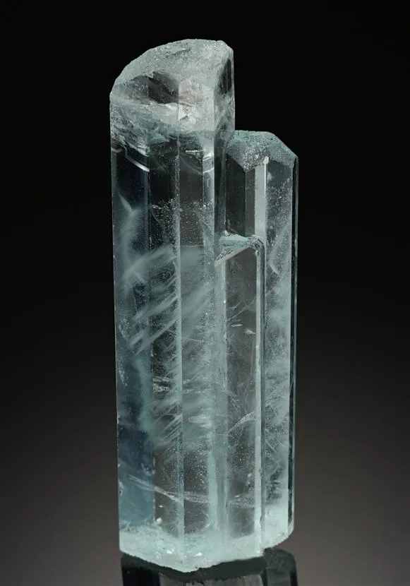 Beryl var. Aquamarine image