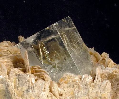 Beryl (Var: Aquamarine) - image 2