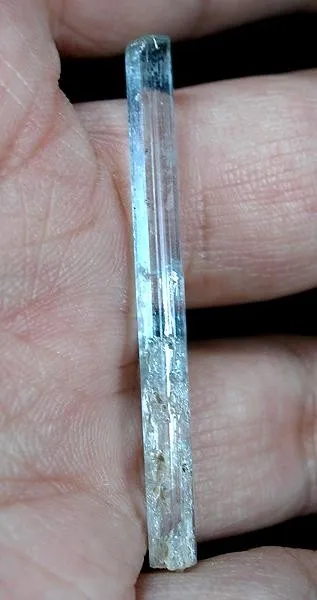 Beryl (Var: Aquamarine) image