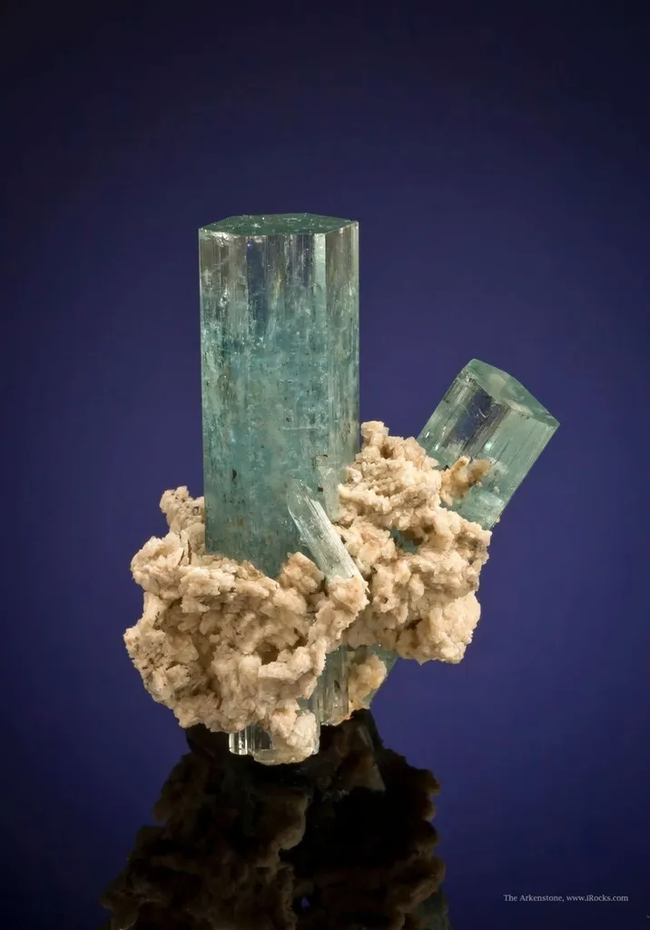 Beryl Var. Aquamarine - image 3