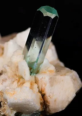 Beryl (Var: Aquamarine), Albite - image 2