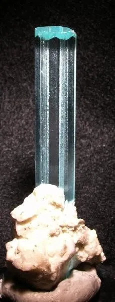 Beryl (Var: Aquamarine), Albite image