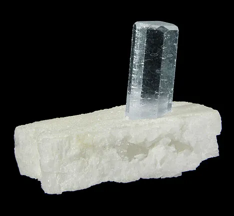 Beryl (Var: Aquamarine), Albite image