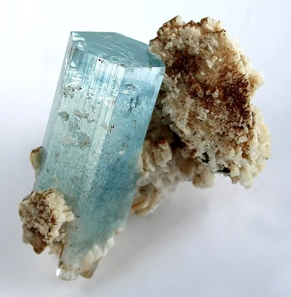 Beryl (Var: Aquamarine), Albite image
