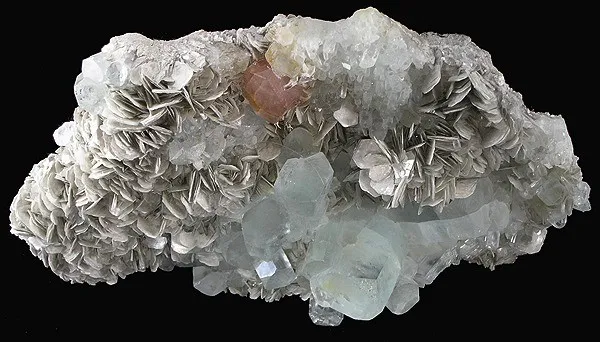 Beryl (Var: Aquamarine), Apatite-(Caf) image
