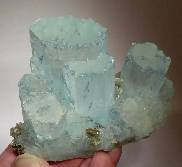 Beryl (Var: Aquamarine) image