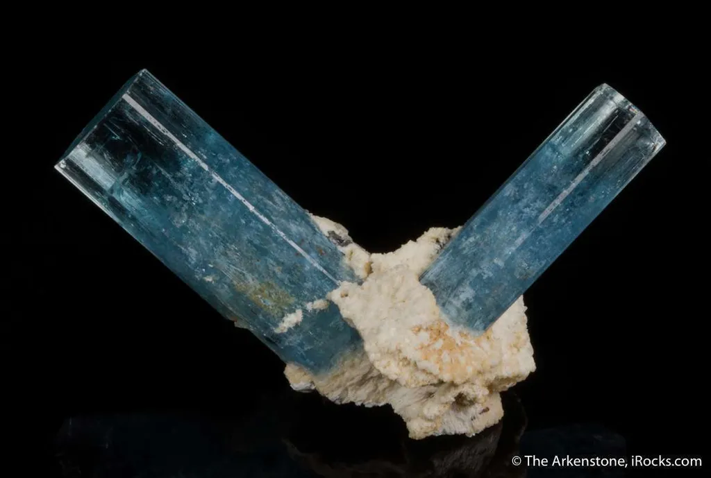 Beryl var. Aquamarine image