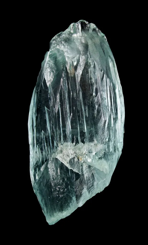Beryl Var. Aquamarine - image 8