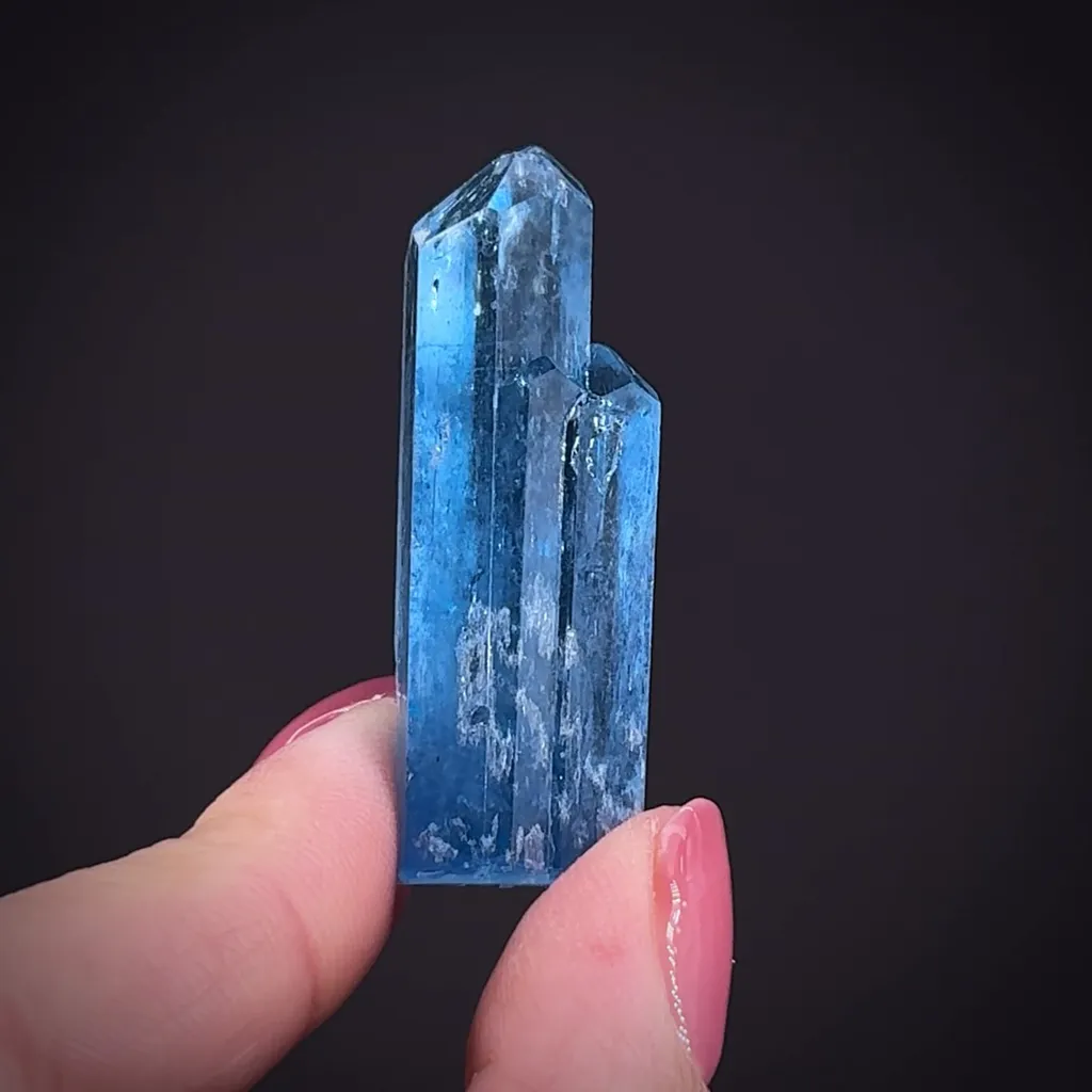 Beryl var. Aquamarine image