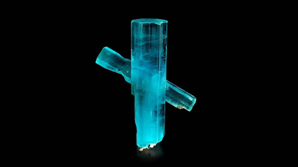 Beryl (var. Aquamarine) image