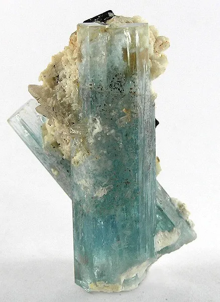 Beryl (Var: Aquamarine) image