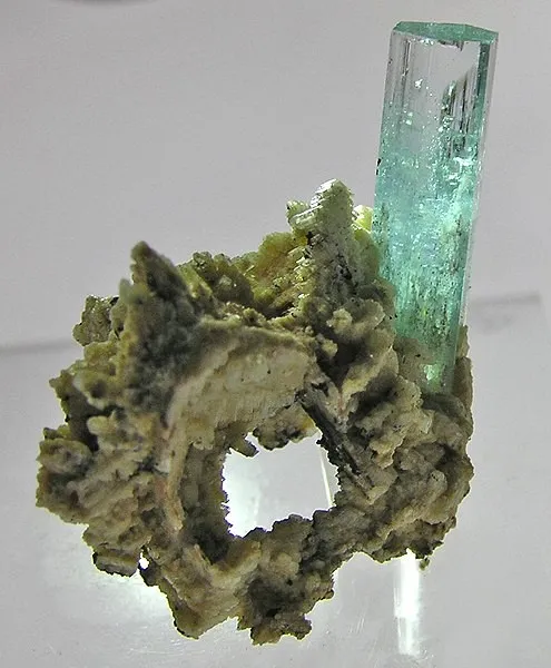 Beryl (Var: Aquamarine) image