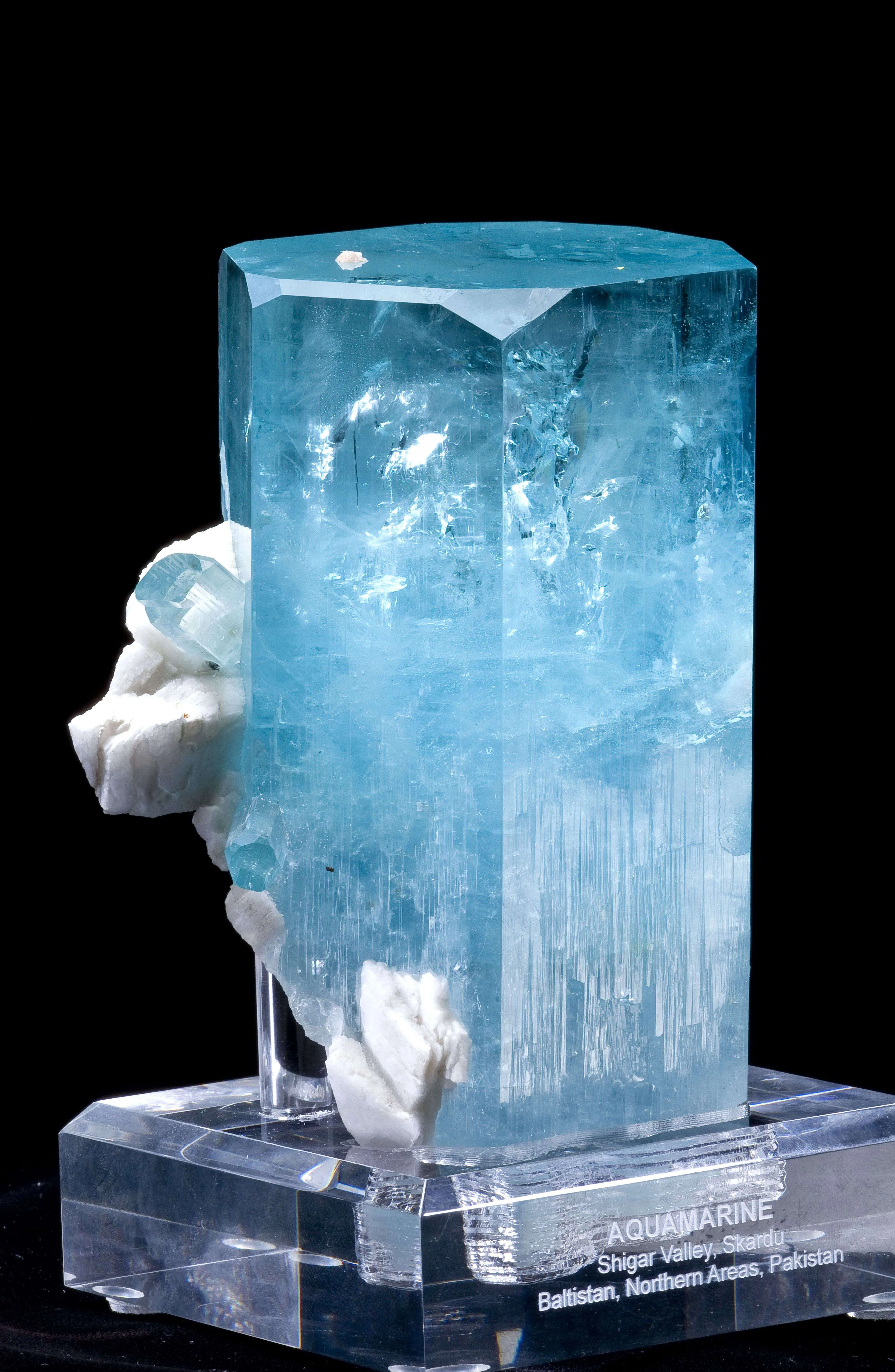 Beryl Var. Aquamarine - image 2