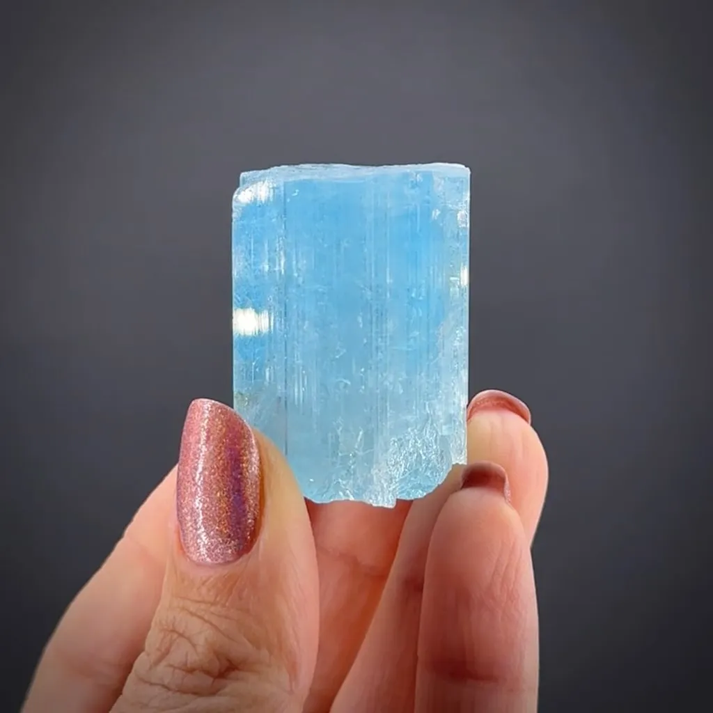 Beryl var. Aquamarine image