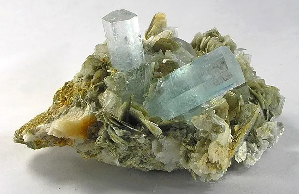 Beryl (Var: Aquamarine) image