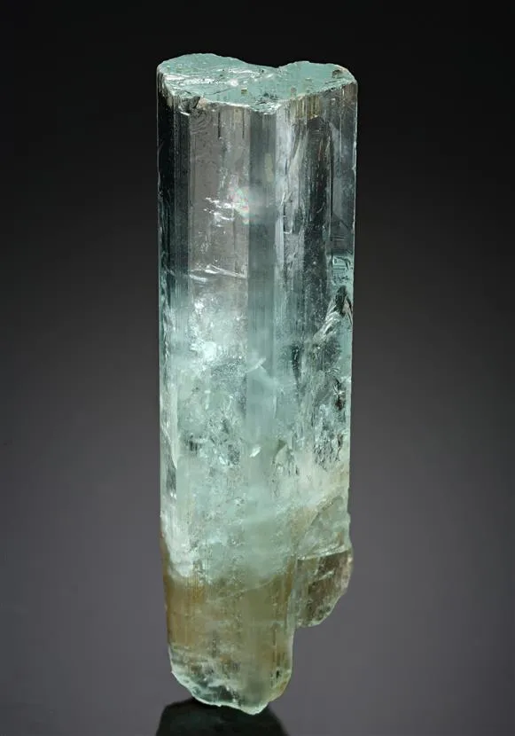 Beryl var. Aquamarine image