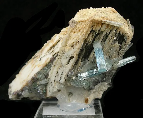 Beryl (Var: Aquamarine), Feldspar Group - image 2