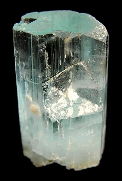 Beryl (Var: Aquamarine) image