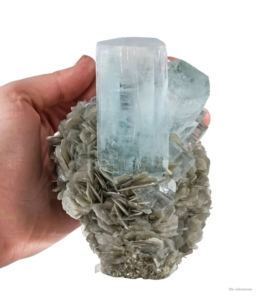 Beryl Var. Aquamarine & Muscovite - image 4