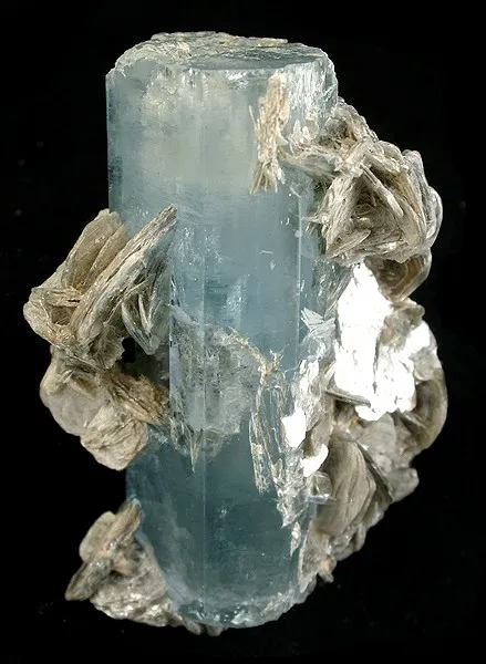 Beryl (Var: Aquamarine), Muscovite image