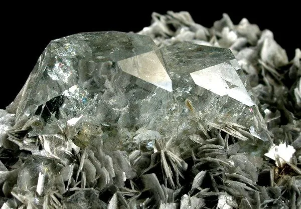 Beryl (Var: Aquamarine), Muscovite - image 2