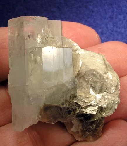 Beryl (Var: Aquamarine), Muscovite - image 2