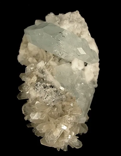 Beryl (Var: Aquamarine), Muscovite image