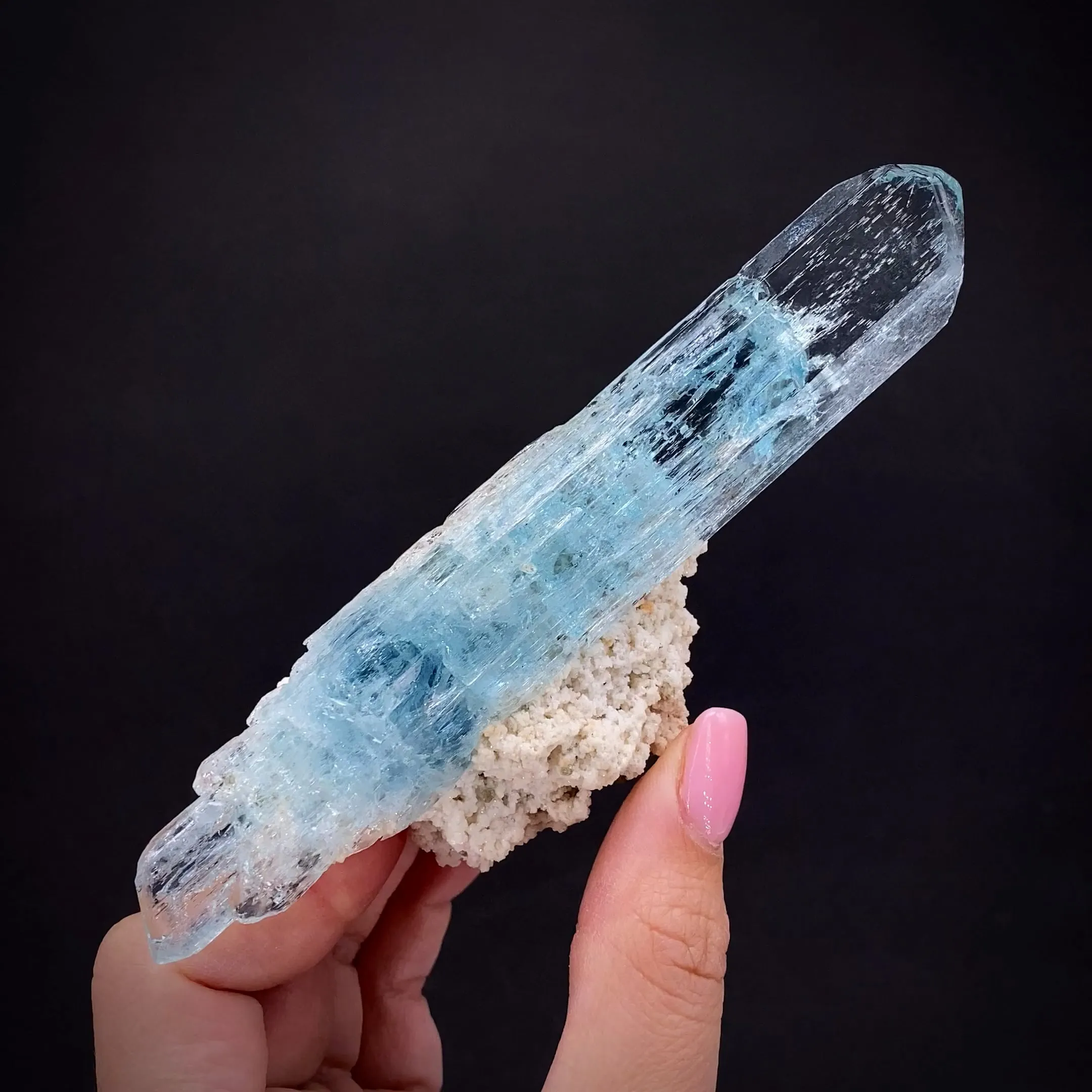 Beryl var. Aquamarine on Albite - image 1