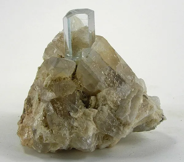 Beryl (Var: Aquamarine), Quartz image