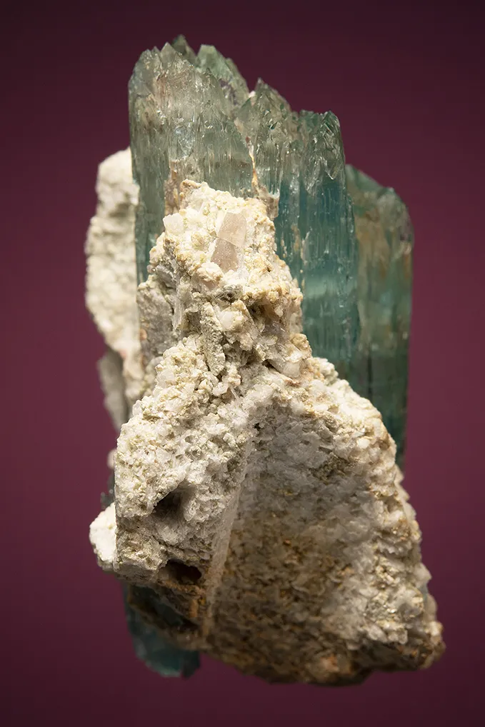 Beryl var. Aquamarine (repaired) - image 4