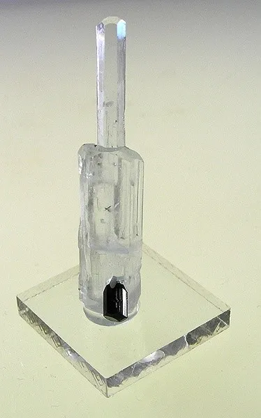 Beryl (Var: Aquamarine), Schorl image