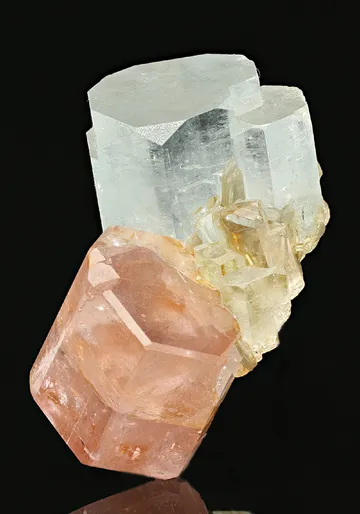 Beryl var. Aquamarine with Apatite