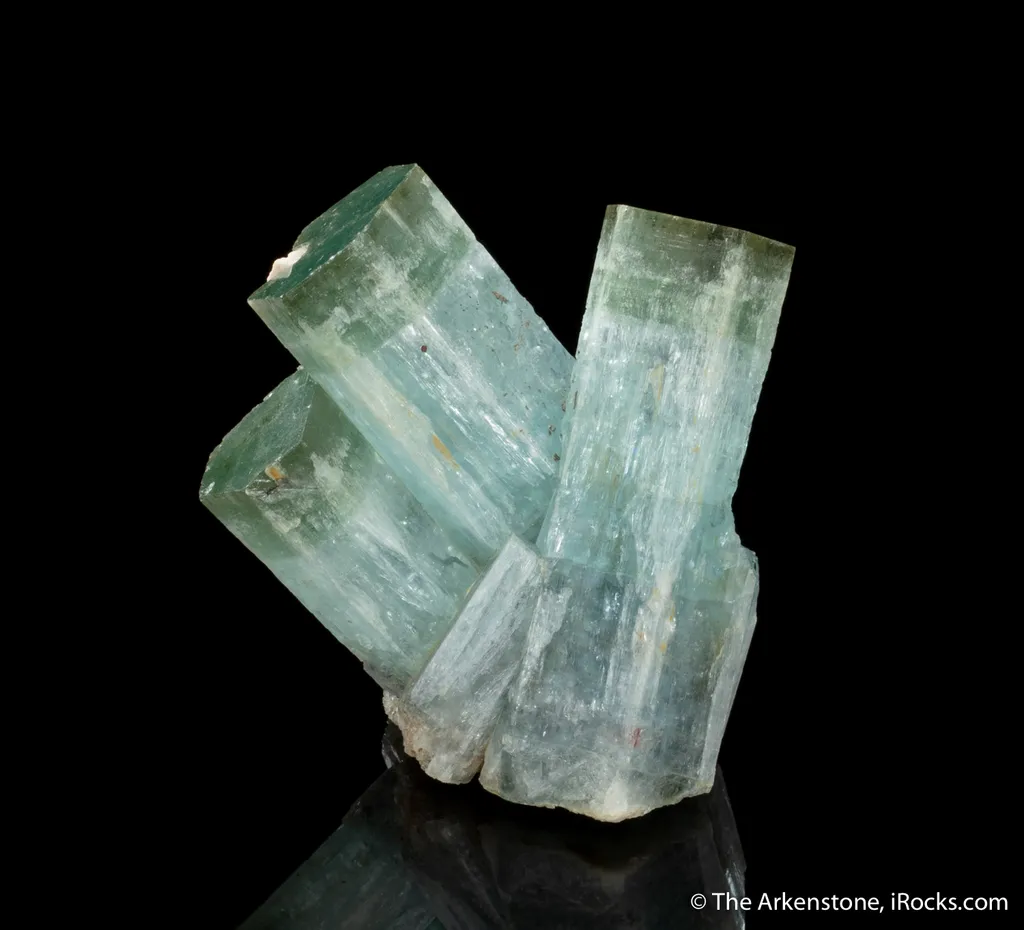 Beryl var. Aquamarine with Heliodor caps - image 2