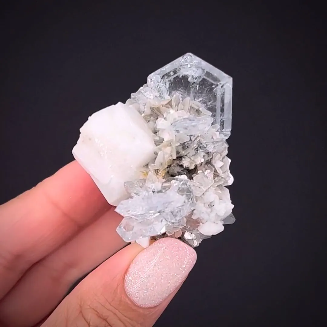 Beryl var. Aquamarine with Muscovite and Feldspar - image 2