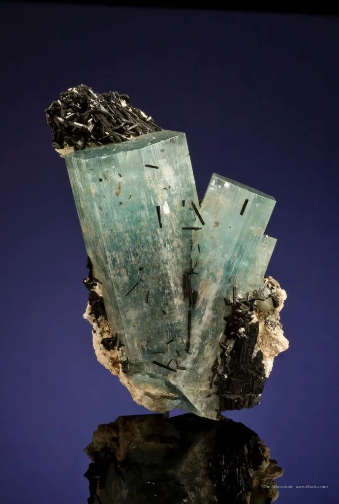Beryl Var. Aquamarine With Schorl image