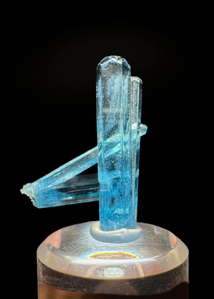 Beryl var. Aquamarine with Schorl image