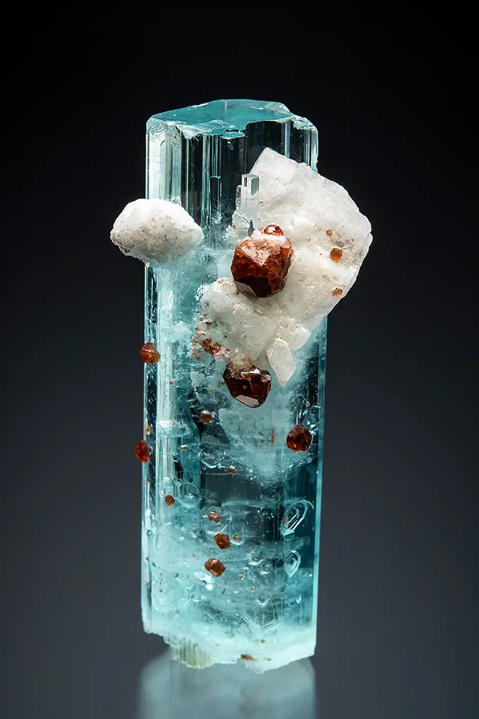 Beryl var. Aquamarine with Spessartine image